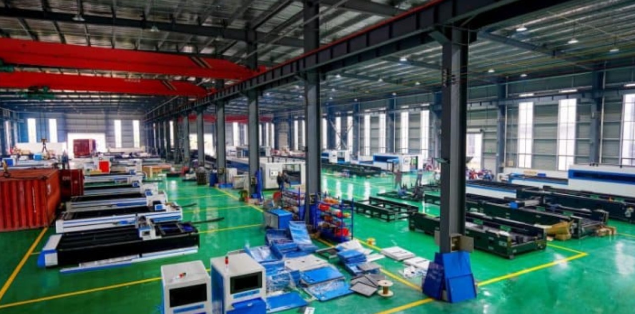 RAYMAX Intelligent Manufacturing Systems for Modern Fabrication