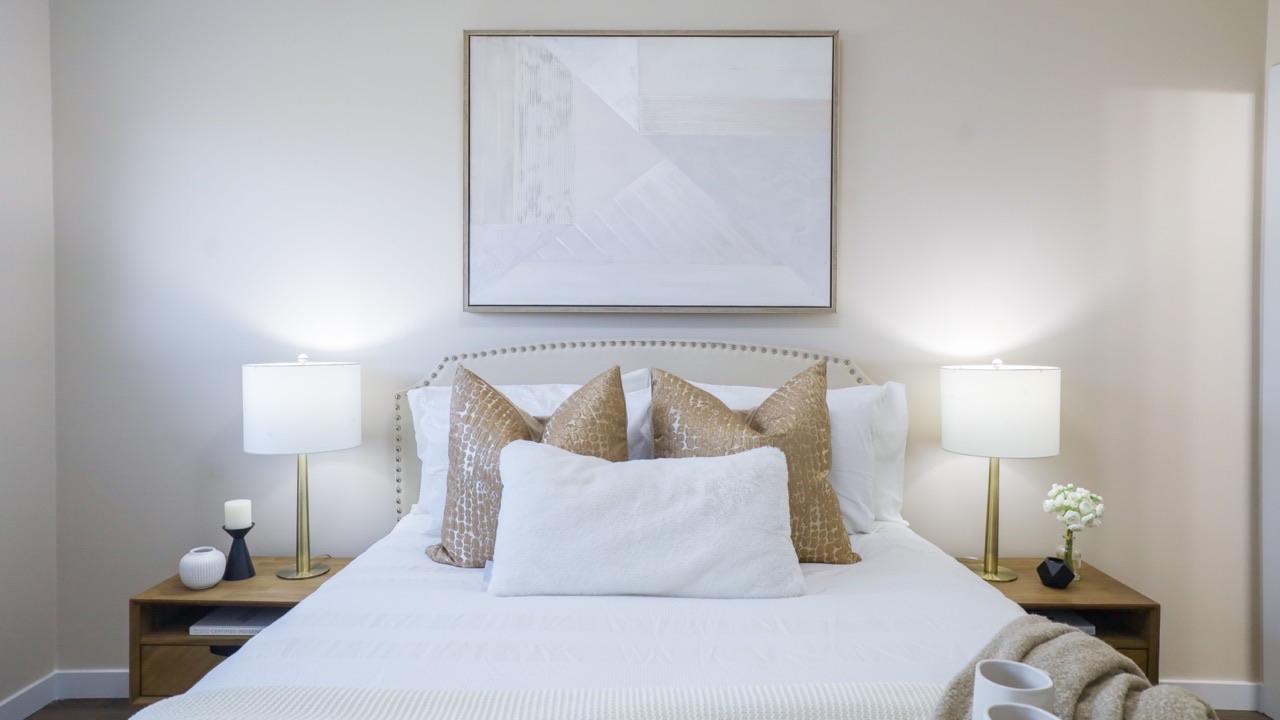 What Makes a Blanket Worth Using on the Bed Instead of Just the Sofa